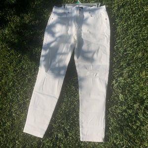 Women’s Aeropostal White Ripped Jeans